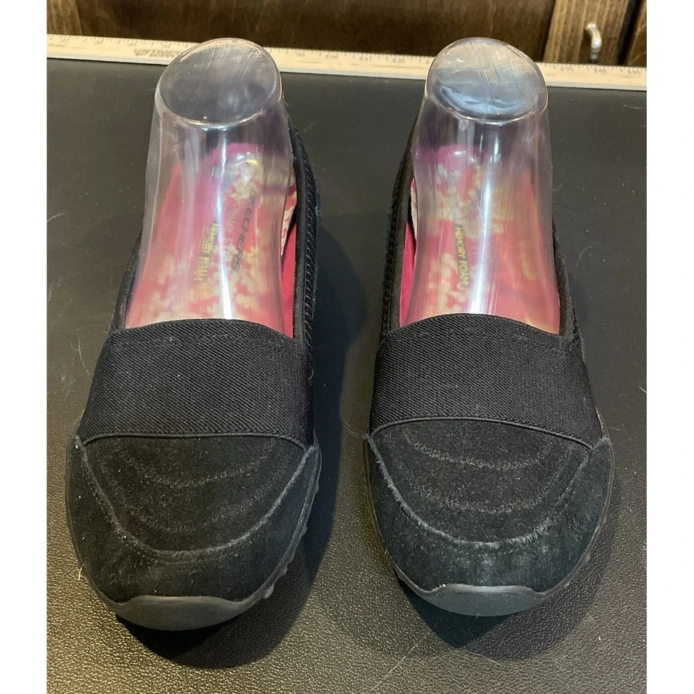 Skechers Womens 8.5 Relaxed Fit Slip On Shoes Black‎ Suede Memory Foam 22907